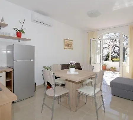 Apartment M&p *